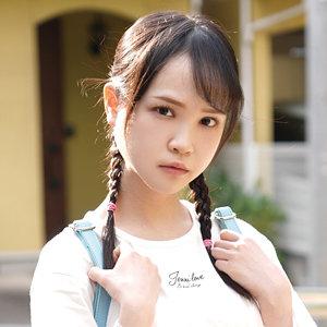 💕ララ｜貧乳
